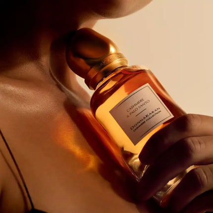 عطر دونا كاران كشمير آند بالو سانتو للنساء أو دو بارفان 100 مل