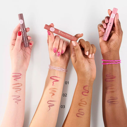 Essence Line n' STAIN! محدد شفاه تاتو