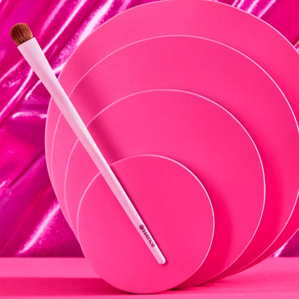essence Eyeshadow Brush-xpressionsstyle