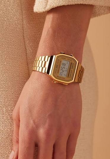 <h2>Upto 60% Off<br/>On Watches</h2>